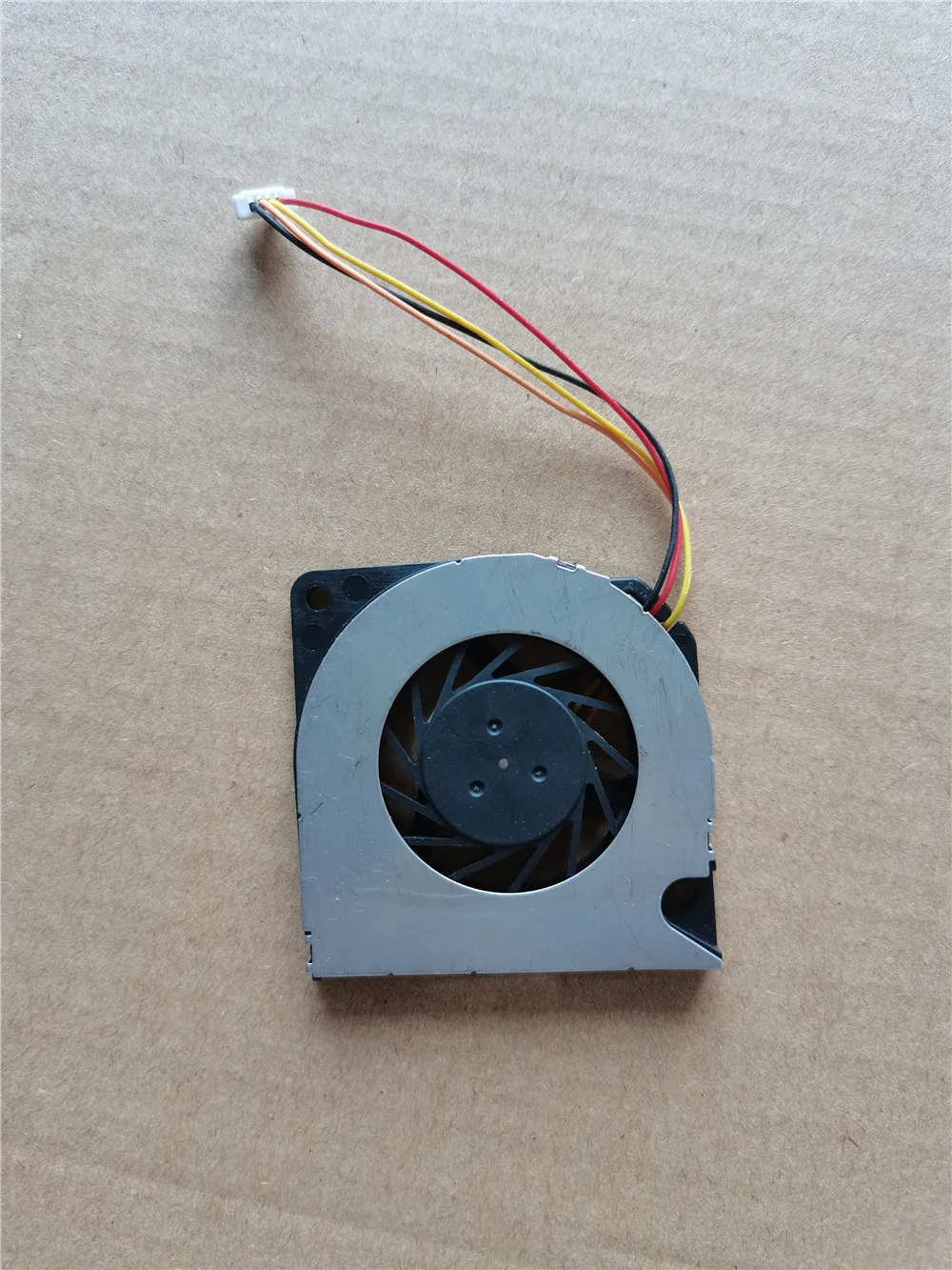 New Original Laptop/Notebook C - đánh giá và giá Cpu Heatsink